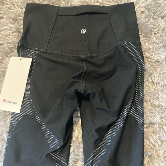 💕EUC! Lululemon leggings 4 - Picture 7 of 9